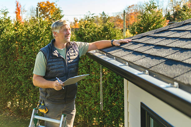 Professional Roofing technician working in Taylor, MS